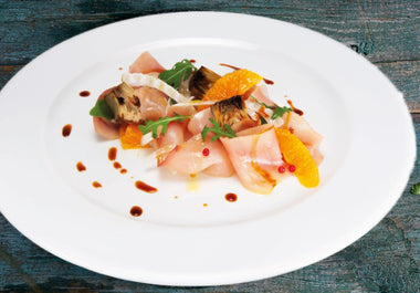 Carpaccio di pesce con Agrodenso di lampone