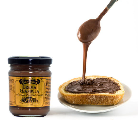 Crema Gianduia spalmata sul pane - Nostrale Gourmet