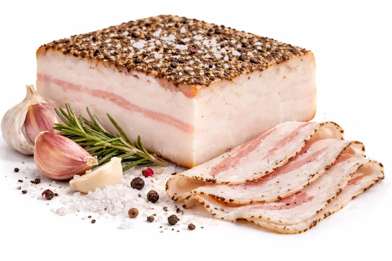 Trancio di Lardo di Colonnata IGP con pepe, rosmarino e aglio
