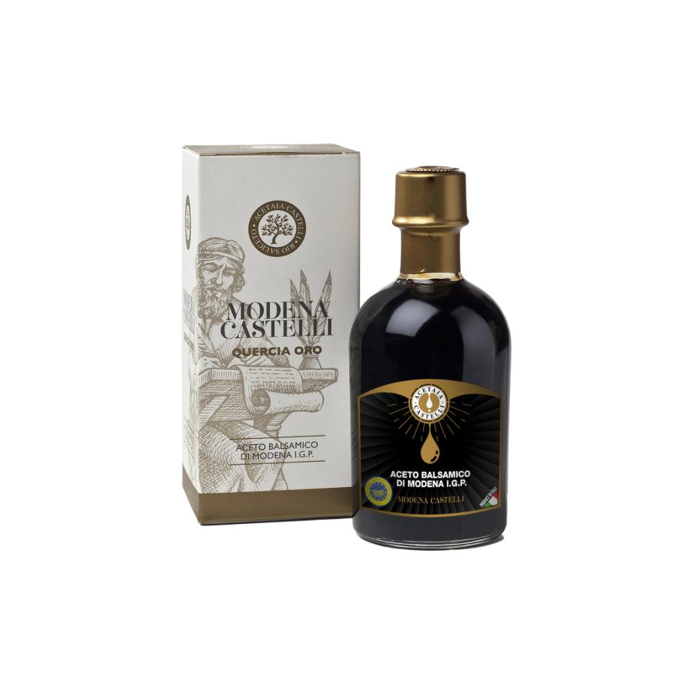 Aceto Balsamico di Modena IGP Quercia Oro di Acetaia Castelli: denso e vellutato, affinato in botti di rovere, con note dolci e acidità equilibrata